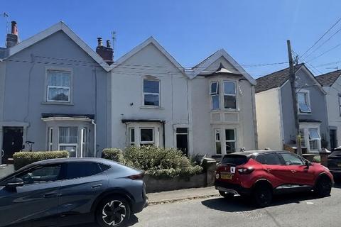 3 bed property, in 5 Springfield Road, £180,000