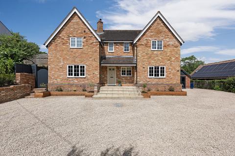 5 bed property, in Church Road, £1,200,000