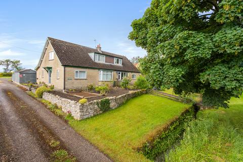 3 bed property, in Main Street, £315,000