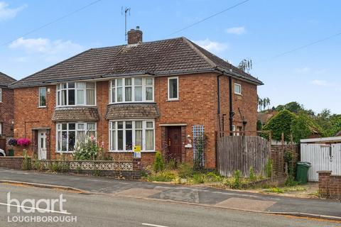 3 bed property, in Park Road, £260,000