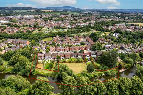 4 bed property, in Underdale Road, £1,100,000