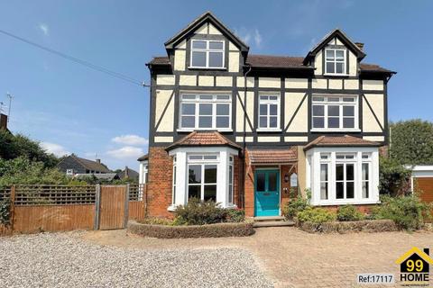 8 bed property, in Park Lane, £1,395,000