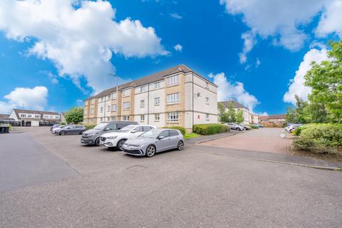2 bed property, in Scott Place, £95,000