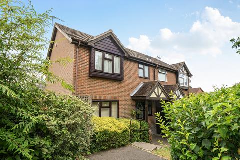 3 bed property, in The Glades, £374,950