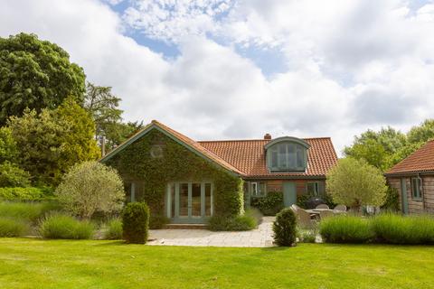 4 bed property, in Immaculately Presented Home with Field Views in South Creake, £1,250,000