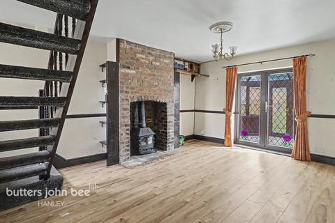 2 bed property, in Knypersley Road, £155,000