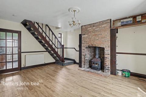 2 bed property, in Knypersley Road, £160,000