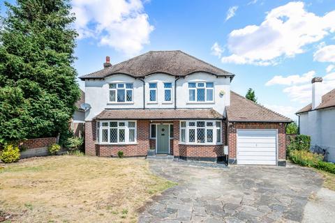 3 bed property, in Shawley Way, £900,000