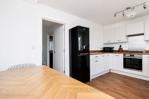 5 bed property, in Glenwood, £15,000