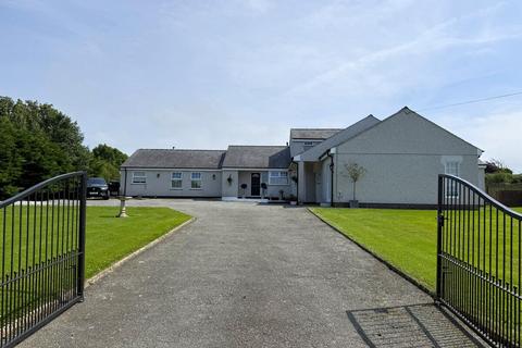 5 bed property, in Llangristiolus, £649,950