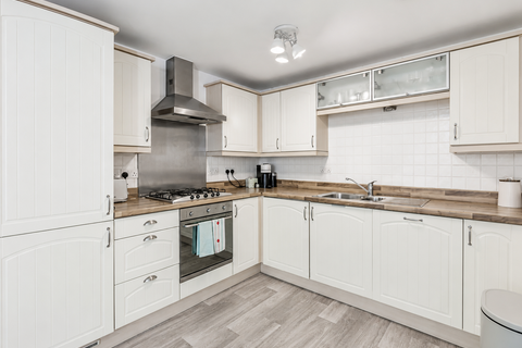 3 bed property, in Finnieston Street, £15,000