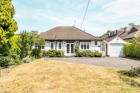 3 bed property, in Grange Road, £775,000