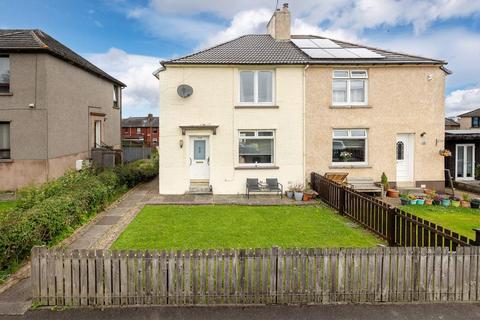 3 bed property, in Barbauchlaw Avenue, £149,000