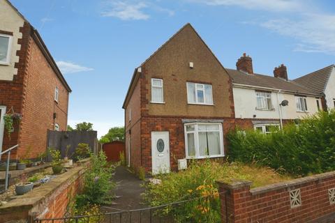 3 bed property, in Newbold Road, £200,000