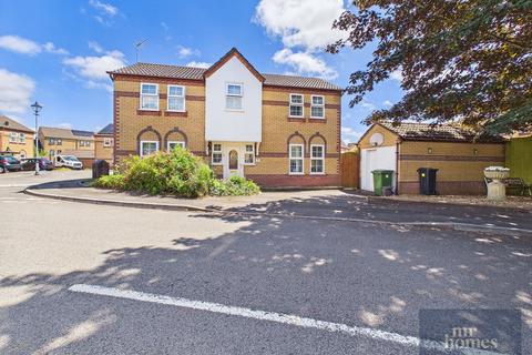 4 bed property, in Waterhouse Drive, £395,000