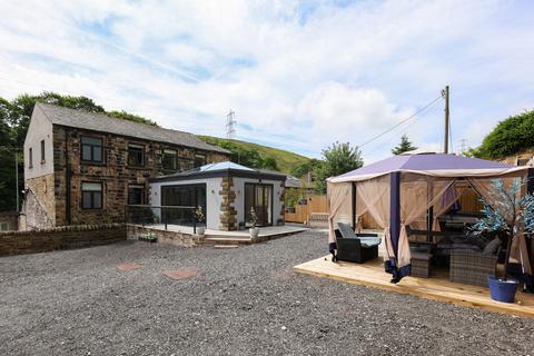 7 bed property, in Owler Carr Mill, £825,000