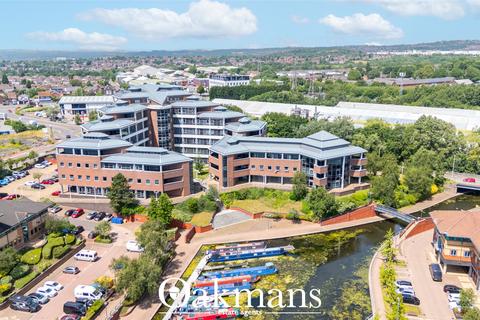 1 bed property, in Waterfront West, £110,000