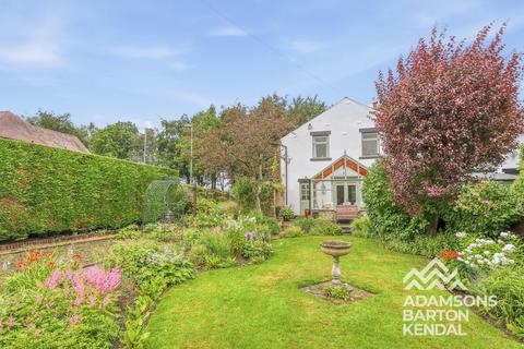 3 bed property, in Bury Road, £435,000