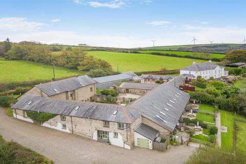 16 bed property, in Muddiford, £1,695,000