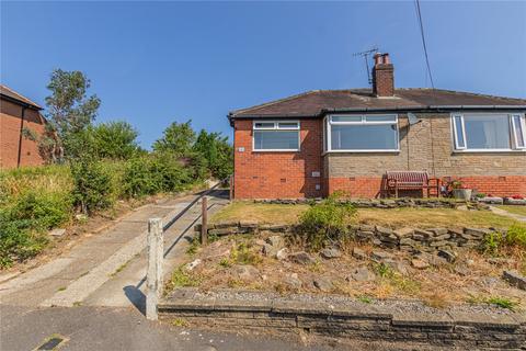 2 bed property, in Cheviots Road, £240,000