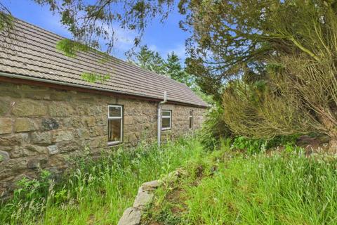 2 bed property, in Neuk, £200,000