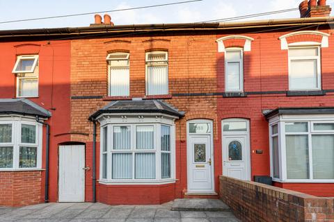 3 bed property, in Sladefield Road, £240,000