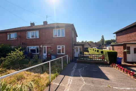 2 bed property, in Church View Road, £125,000