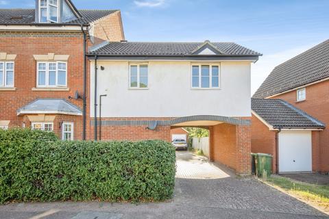 1 bed property, in Nock Gardens, £160,000