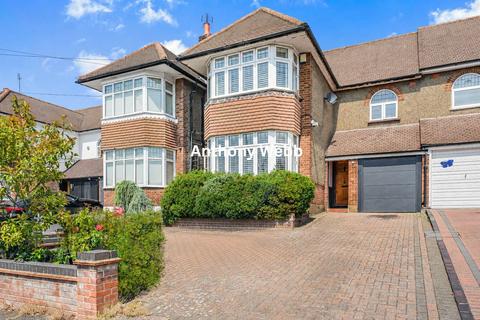 3 bed property, in Morton Way, £950,000