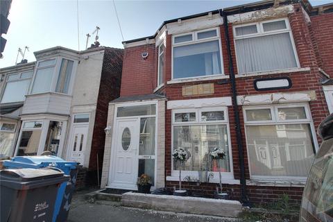 2 bed property, in Jesmond Gardens, £79,000