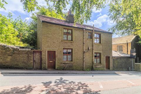 2 bed property, in Shawclough Road, £180,000