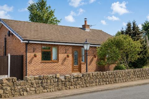2 bed property, in Dovedale Lumber Lane, £650,000