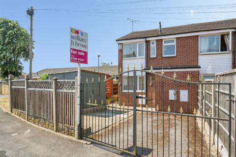 3 bed property, in Scholfield Crescent, £120,000