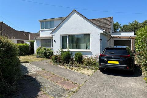 2 bed property, in Crossparks, £400,000