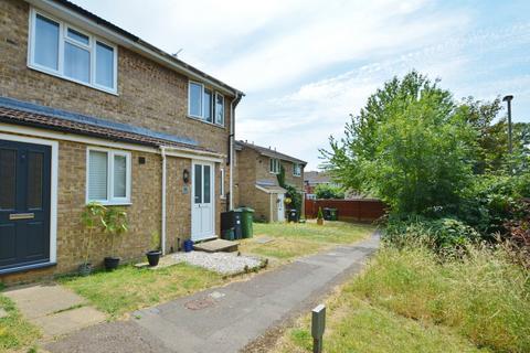 2 bed property, in Hamilton Road, £280,000