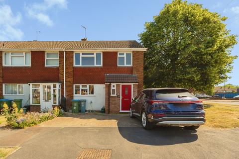 3 bed property, in Howard Avenue, £375,000