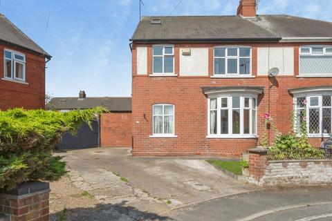 4 bed property, in Philips Crescent, £260,000