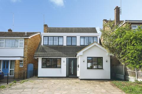 4 bed property, in Mountnessing Road, £850,000