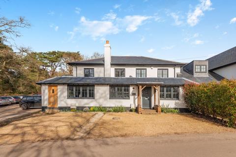 5 bed property, in Blackheath Lane, £1,175,000