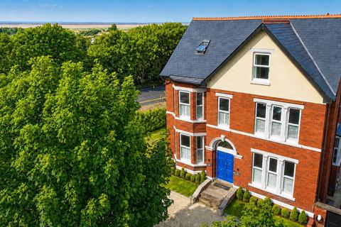 5 bed property, in Weld Road, £1,150,000