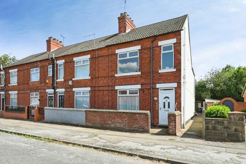 3 bed property, in The Avenue, £160,000