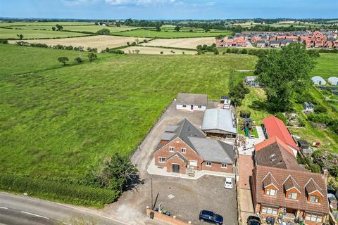 5 bed property, in Burtree Lane, £700,000