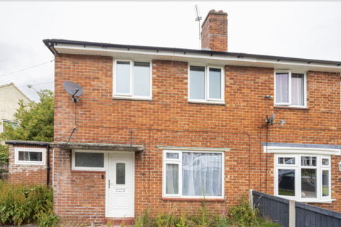 2 bed property, in Mardale Road, £110,000