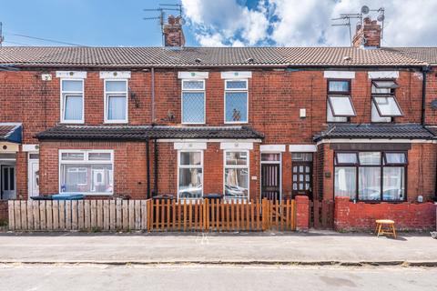 3 bed property, in Essex Street, £65,000
