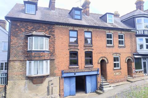 4 bed property, in Station Hill, £375,000
