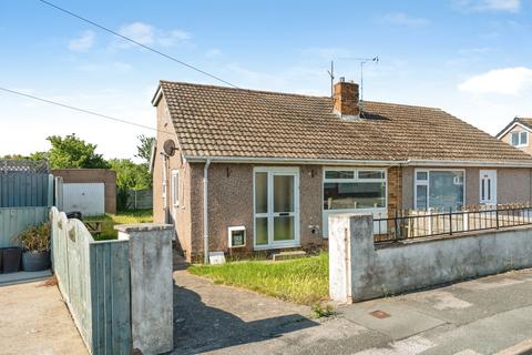 4 bed property, in Ascot Drive, £140,000