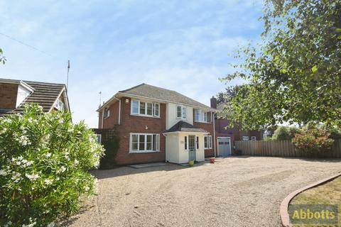 4 bed property, in Daws Heath Road, £650,000