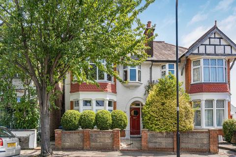 3 bed property, in Boileau Road, £575,000