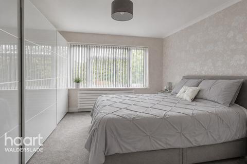 3 bed property, in Scotby Avenue, £350,000
