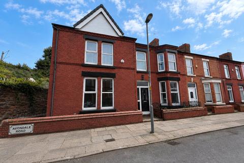 6 bed property, in Avondale Road, £390,000